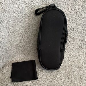 Cocoons sunglasses case black 7” in great condition